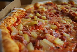 Pizza with pineapple.jpg