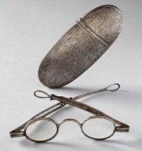 Extending spectacles cased England 1790-1793.jpg