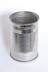 256px-Empty tin can2009-01-19.jpg